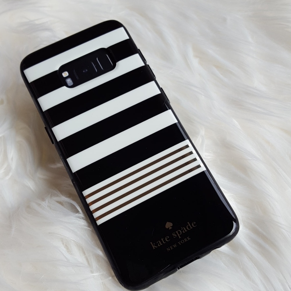 🆕️ kate spade New York Phone Case